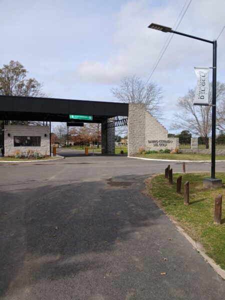 Lote en barrio privado Francisco Alvarez