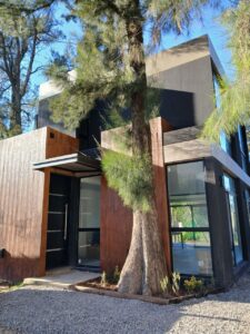 Casa a estrenar en Complejo Privado