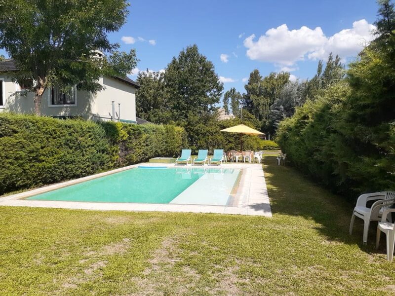 Casa en country Banco Provincia