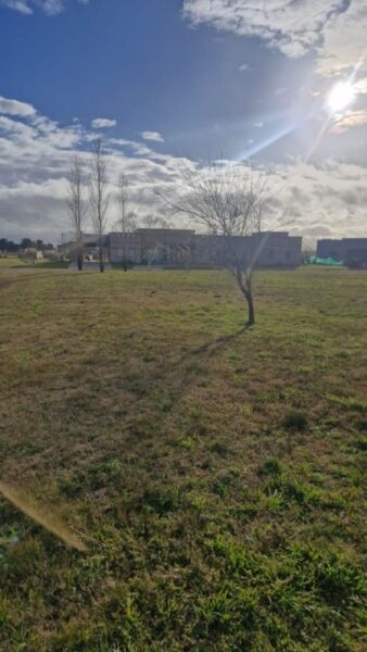 Lote en Comarcas de Lujan